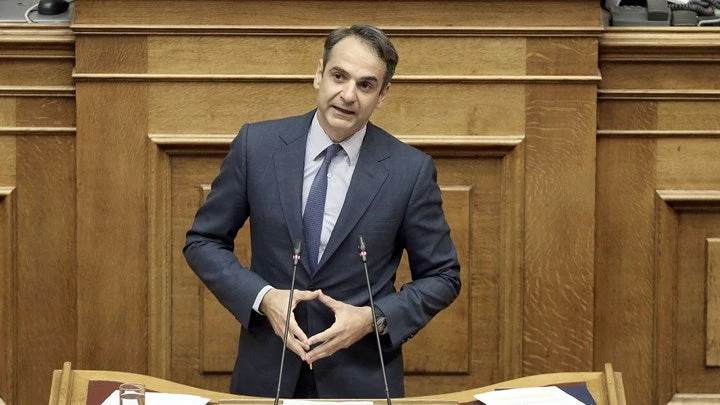 O Mητσοτάκης στον Κοτζιά: Να ξεκινήσετε από τώρα διακοπές διαρκείας (βίντεο)